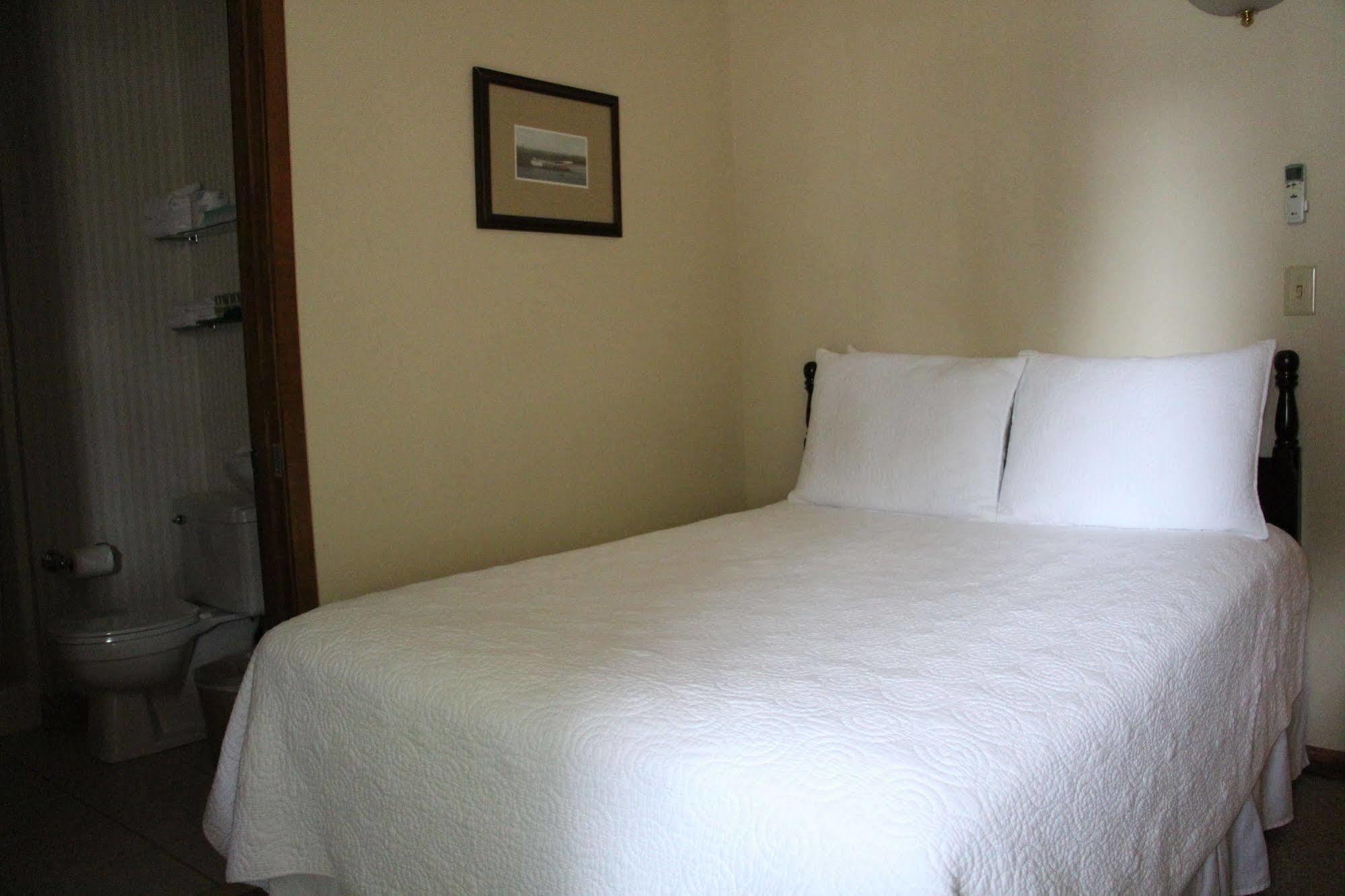 Cedar Creek Hotel New Haven ภายนอก รูปภาพ