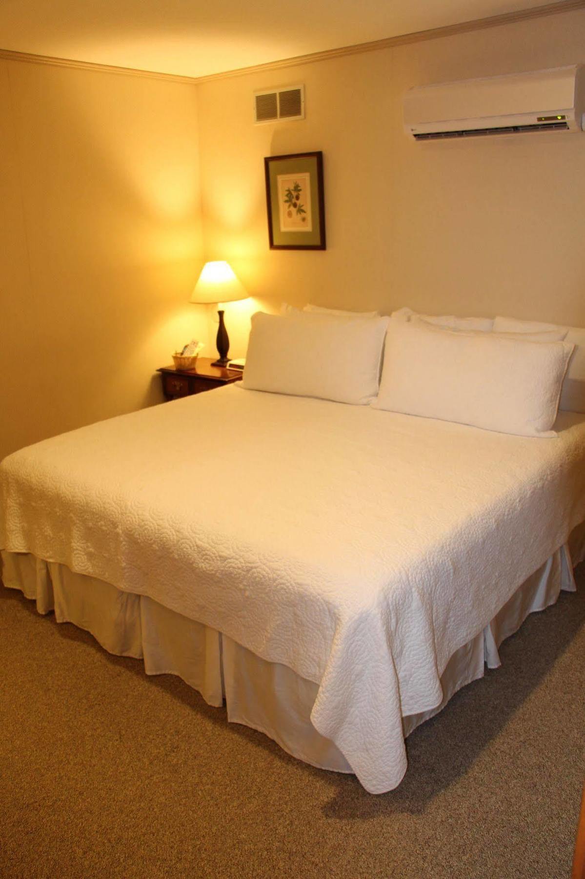 Cedar Creek Hotel New Haven ภายนอก รูปภาพ