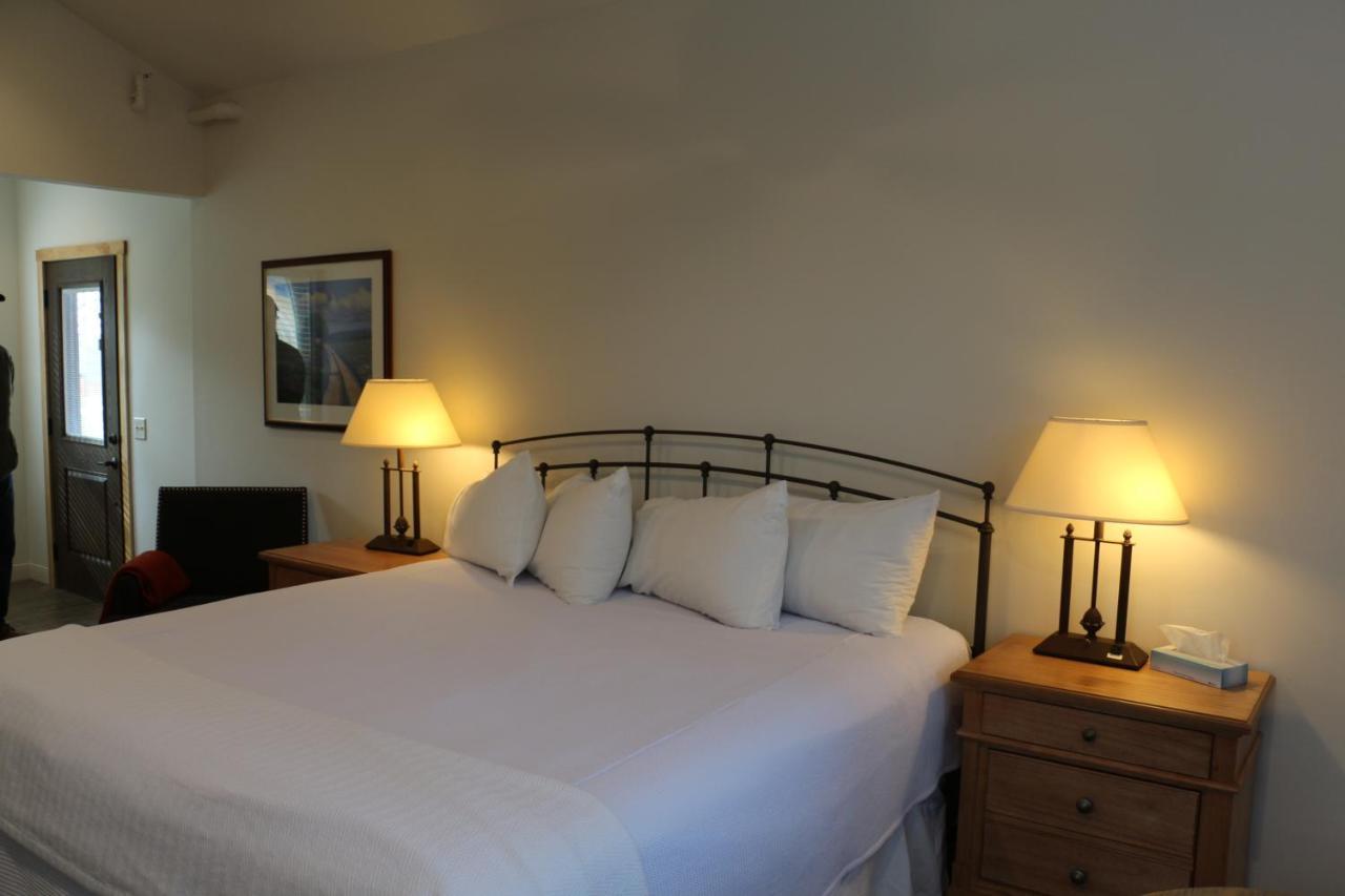 Cedar Creek Hotel New Haven ภายนอก รูปภาพ