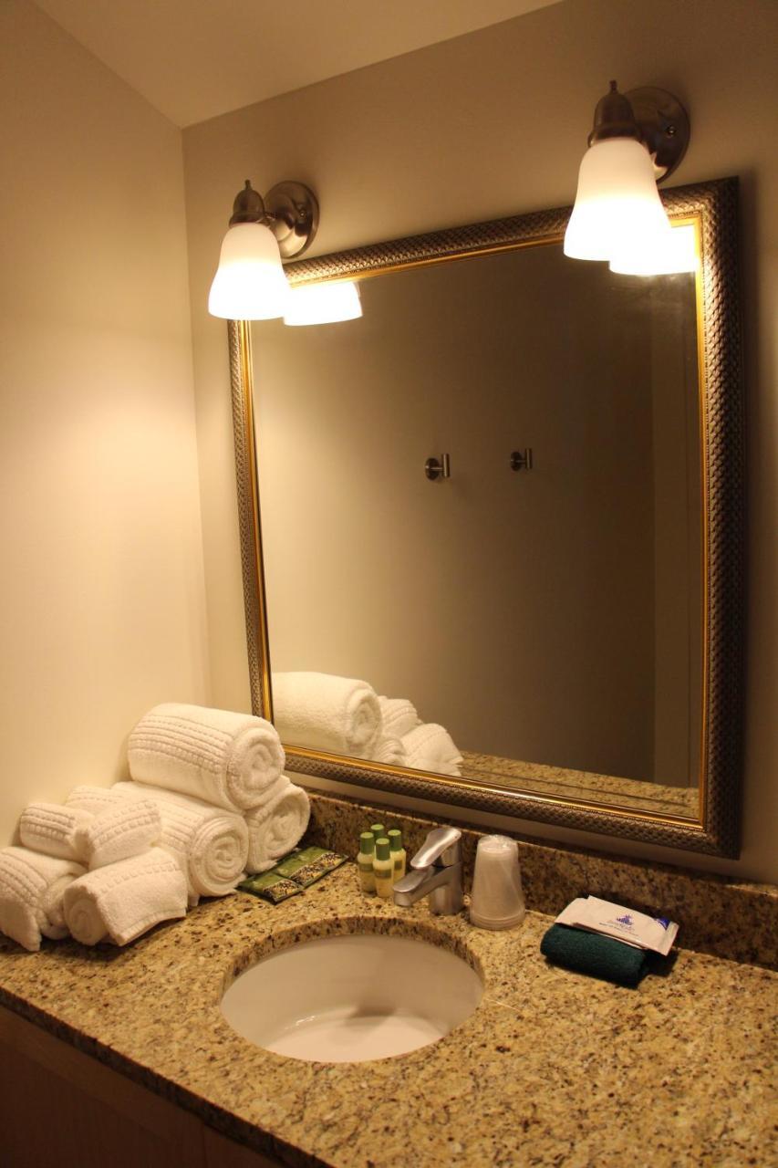 Cedar Creek Hotel New Haven ภายนอก รูปภาพ