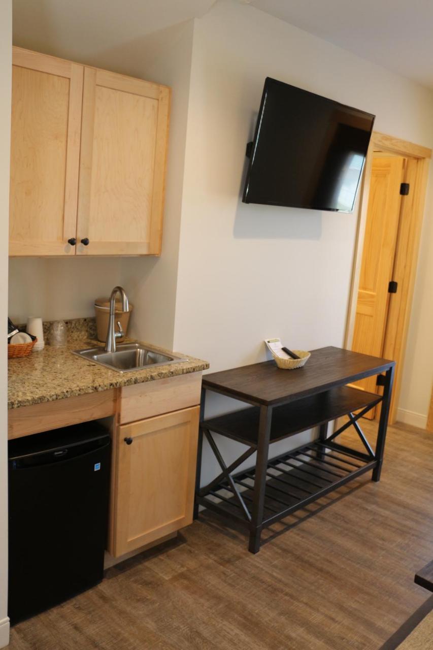 Cedar Creek Hotel New Haven ภายนอก รูปภาพ
