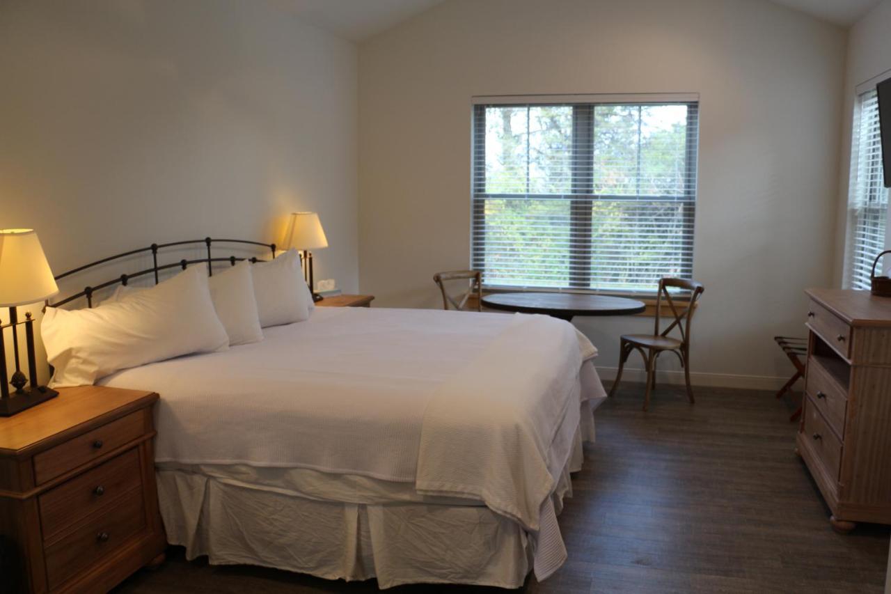 Cedar Creek Hotel New Haven ภายนอก รูปภาพ